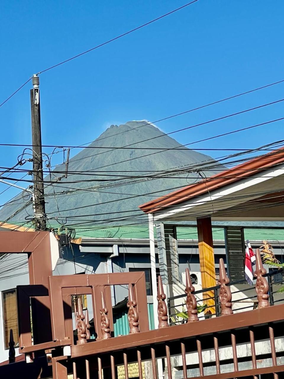 Apartamentos M&M La Fortuna ภายนอก รูปภาพ